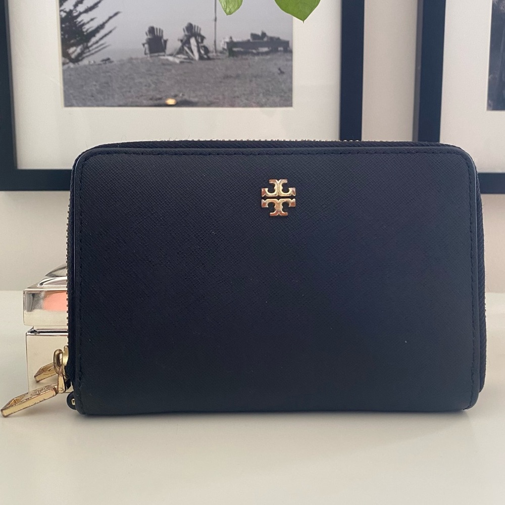 Tory Burch Wallet - black and gold